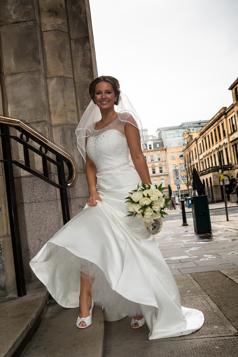 Wedding-photography-Glasgow-city-Chambers-citation-342.jpg