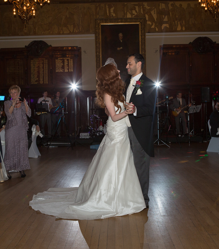 Wedding-photographers-Glasgow,-City-Halls-027.jpg