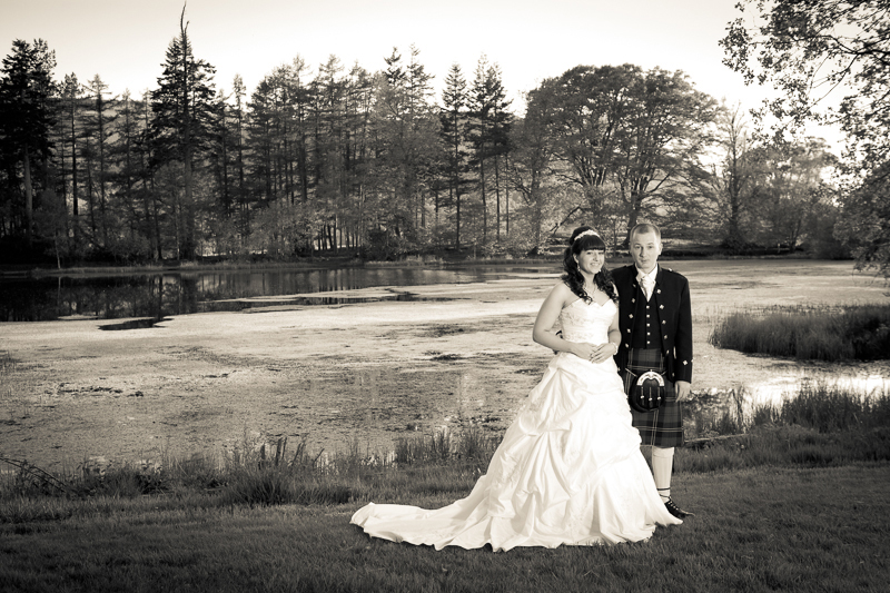 Wedding-photographers-Culcreuch-Castle-023.jpg