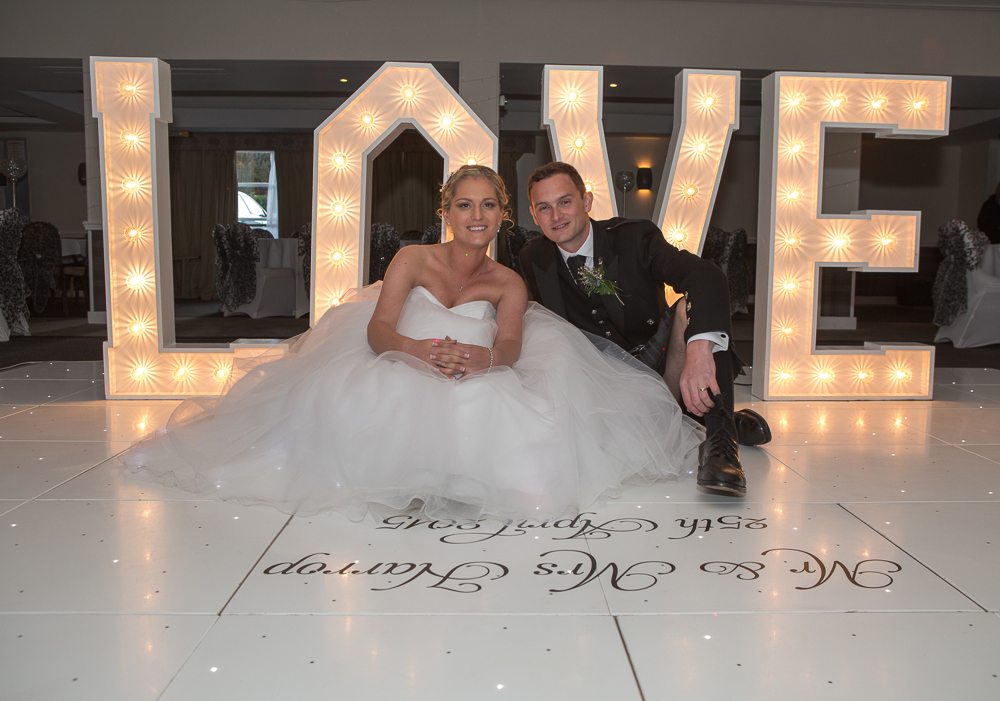 wedding-photography-Buchanan-Arms-hotel.jpg-36.jpg