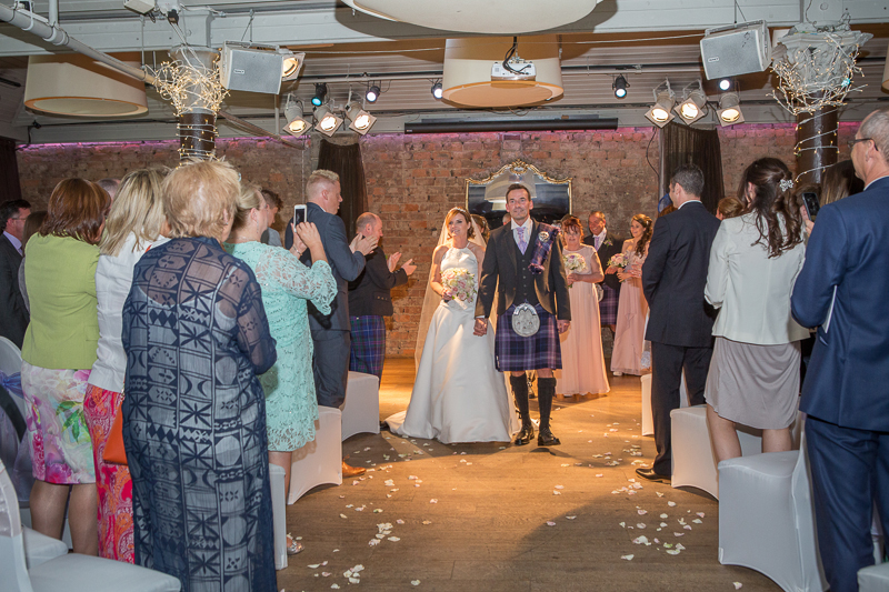 Wedding-photographers-Glasgow-017.jpg