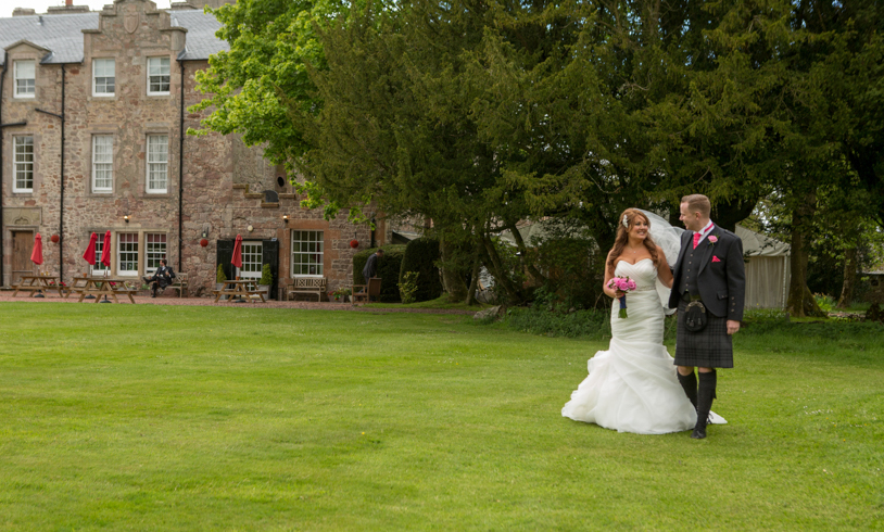 wedding-photography-Shieldhill-Castle-061.jpg