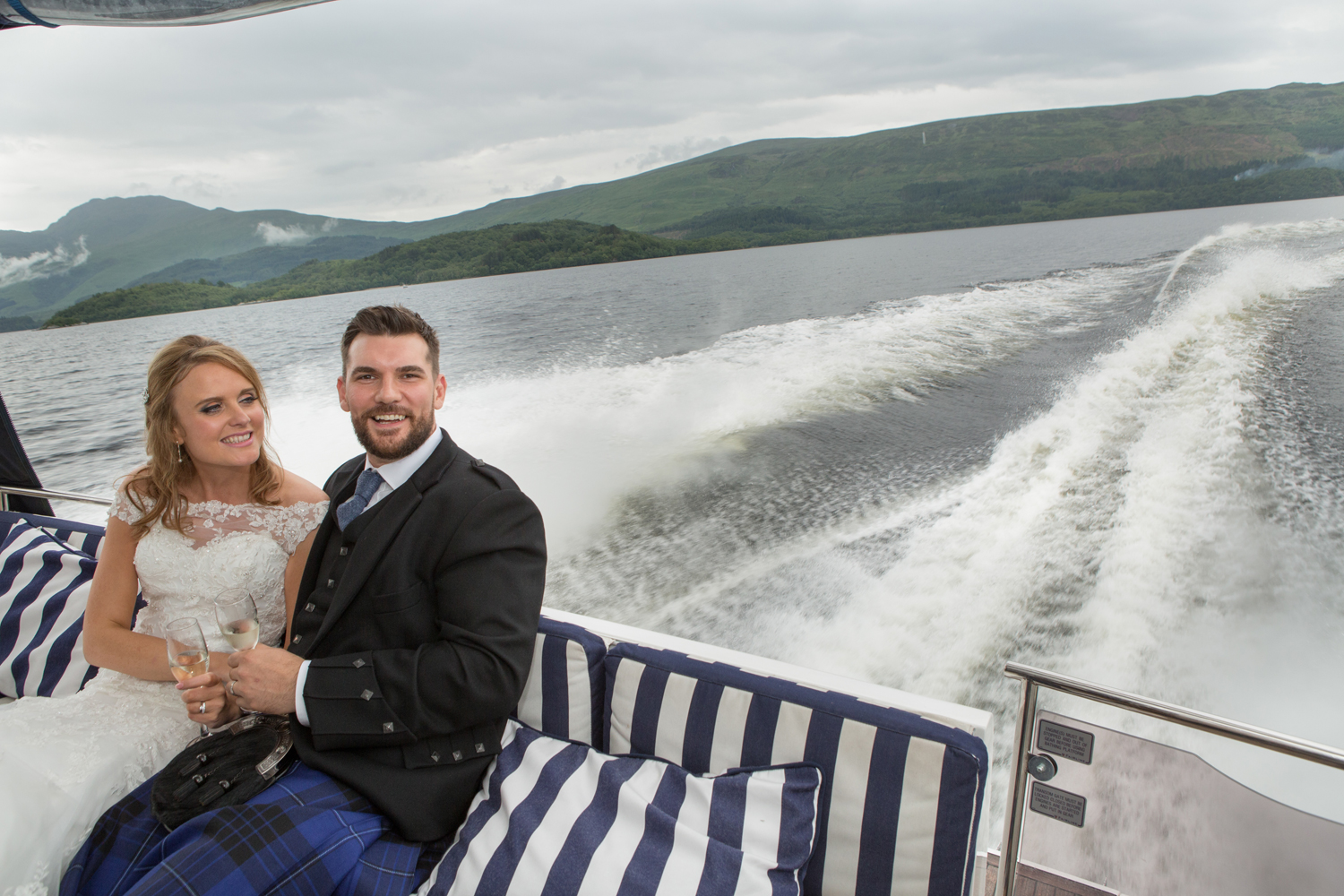 Wedding-photography-Lodge-on-The-Loch-014